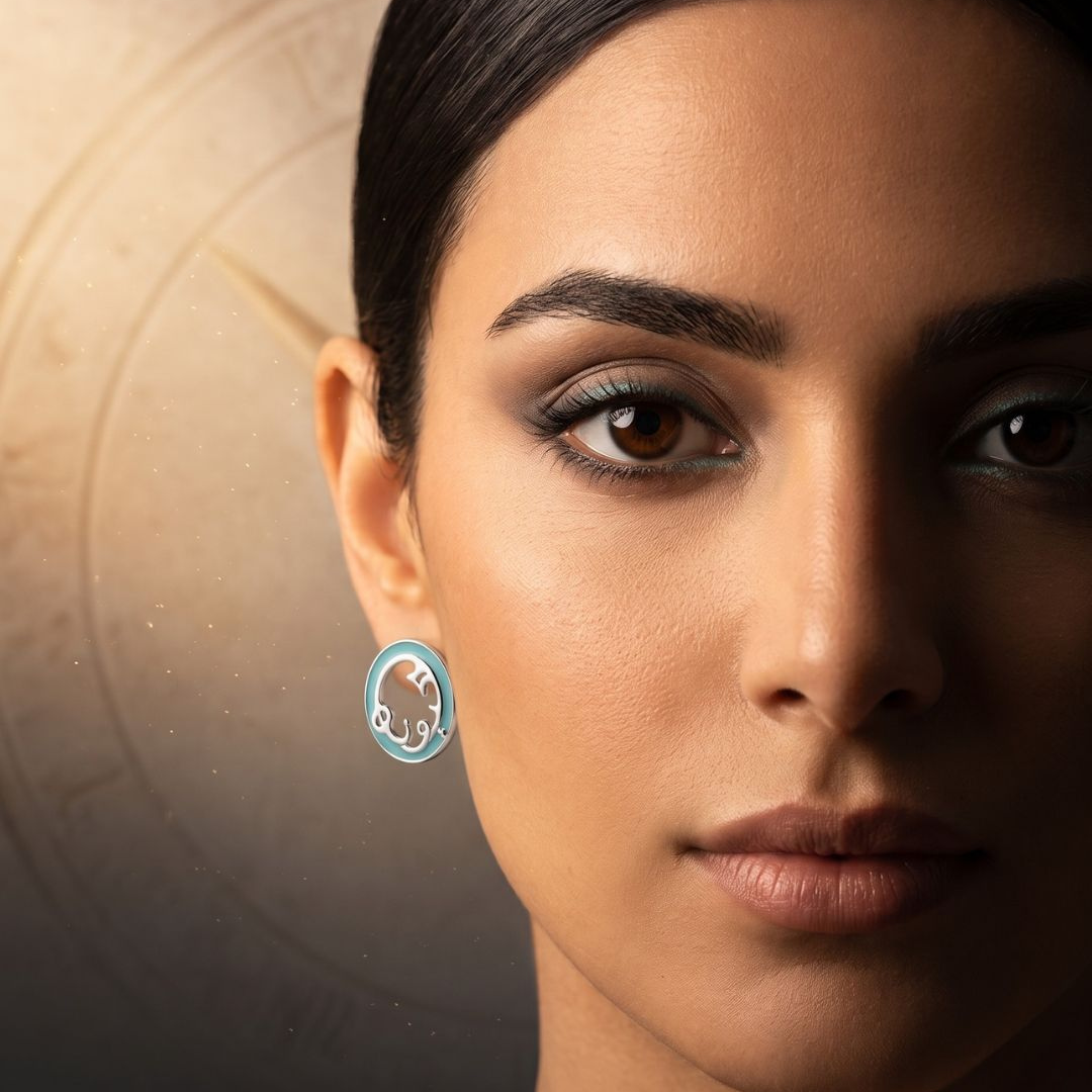 Le 'Oyounha Pupil Earrings - أقراط بؤبؤ عيونها 2 Arabian Model with sterling Silver Earrings w/colorful jewelry enamel